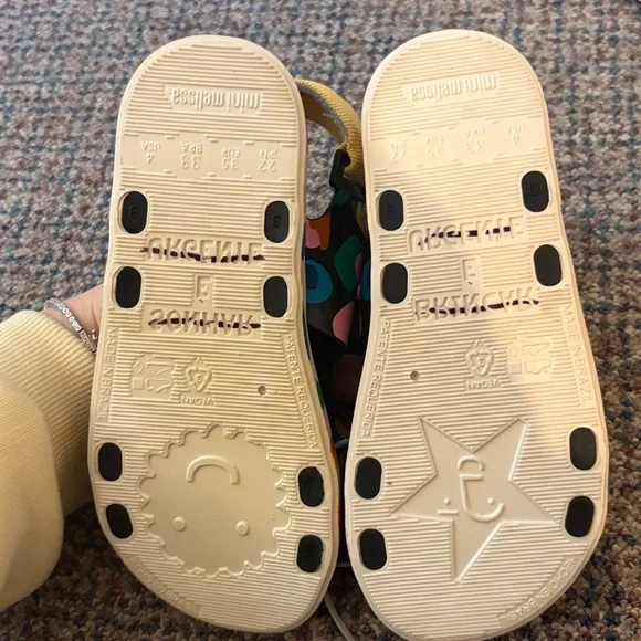 Mini Melissa Pingpong + Fabula Sandal size 4 - Picture 6 of 7